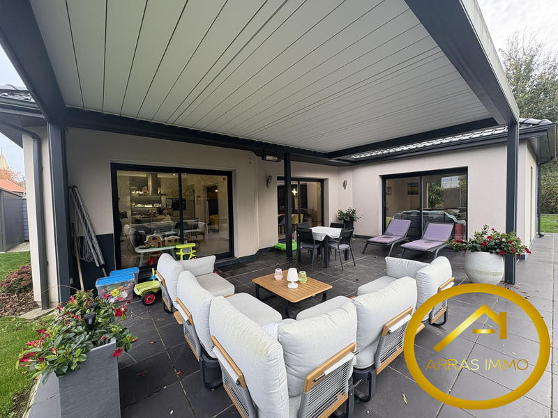 Maison - 136 m² - 4 pièces