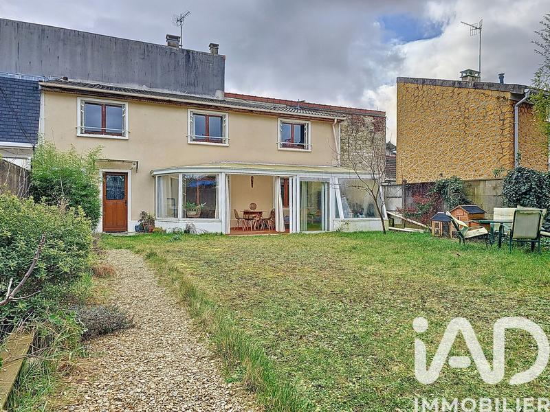 Maison - 75 m² - 4 pièces