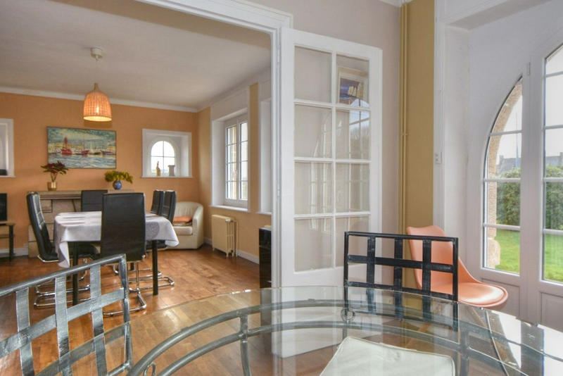 Maison - 190 m² - 8 pièces