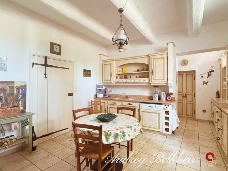 Maison en pierre - 260 m² - 7 pièces