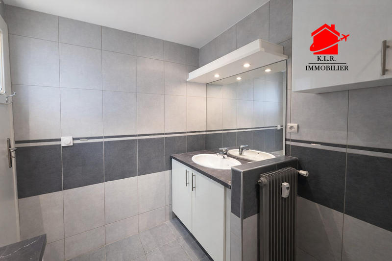 Appartement - 65 m² - 3 pièces