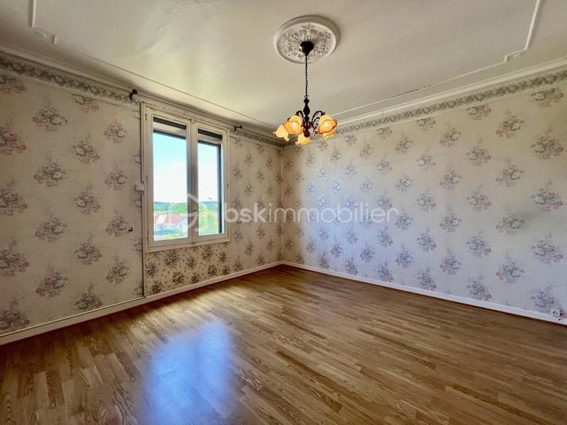 Pavillon - 179 m² - 7 pièces