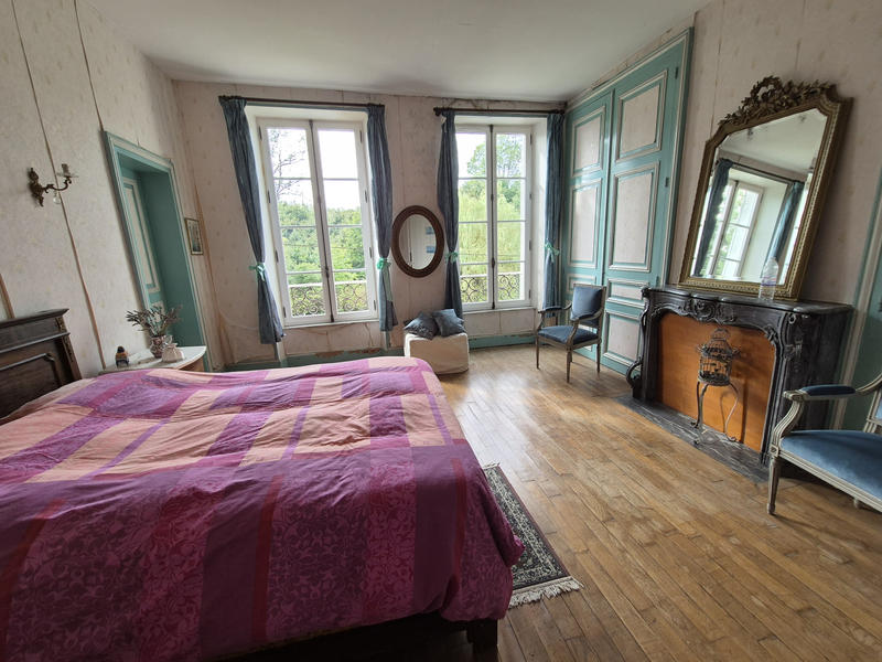 Maison - 430 m² - 12 pièces