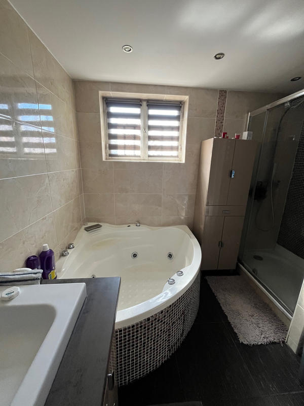 Appartement - 98 m² - 4 pièces