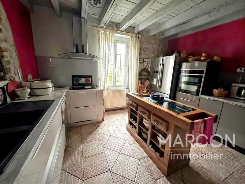 Maison de village - 197 m² - 6 pièces