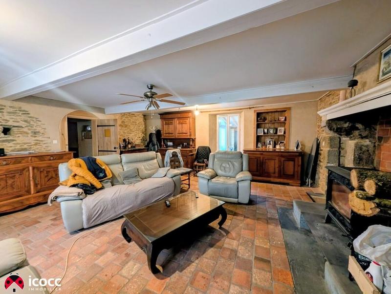 Maison chambre d'hôtes - 221 m² - 8 pièces