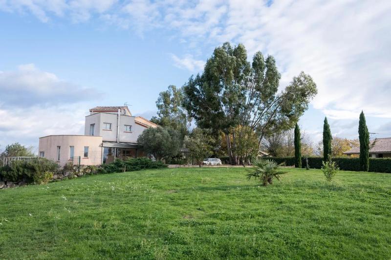 Maison d'architecte - 320 m² - 9 pièces