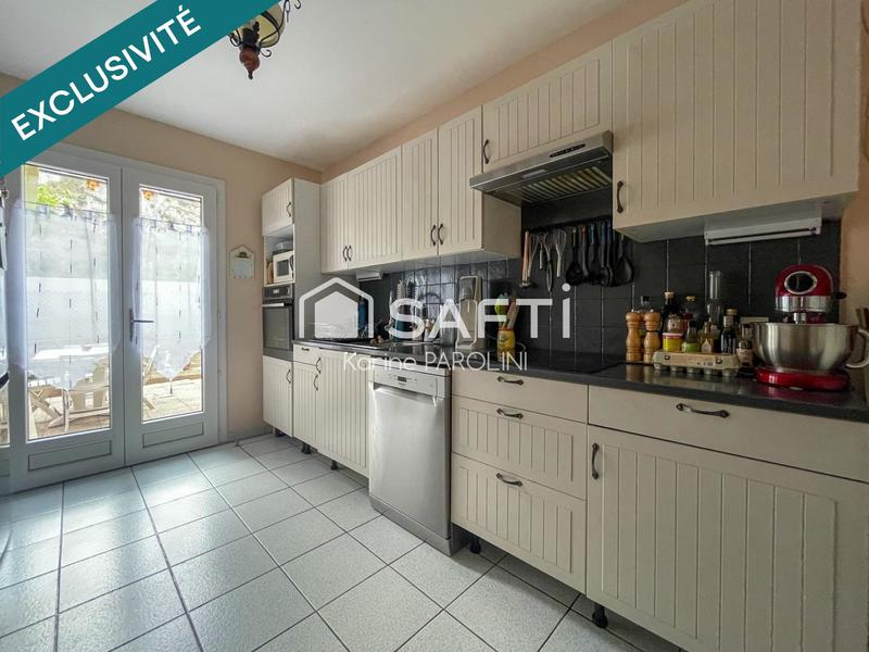 Maison - 95 m² - 5 pièces