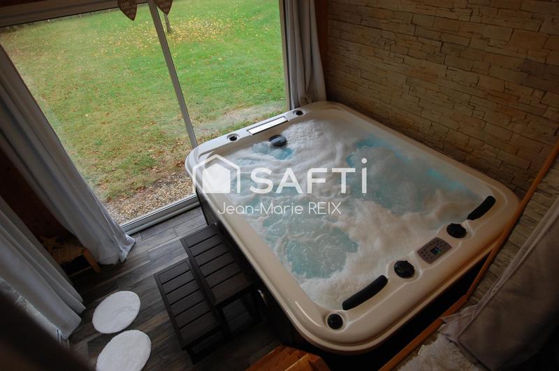 Maison - 285 m² - 6 pièces