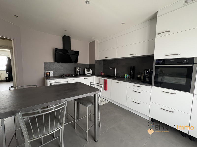 Maison contemporaine - 133 m² - 6 pièces