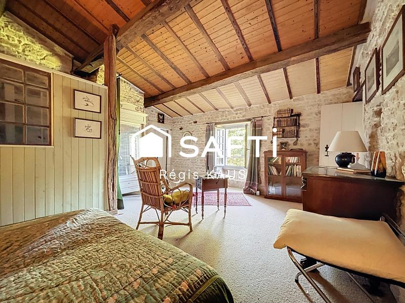 Maison de maîtres - 530 m² - 14 pièces