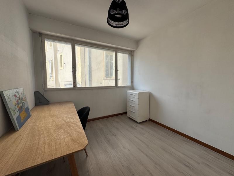 Appartement - 182 m² - 6 pièces