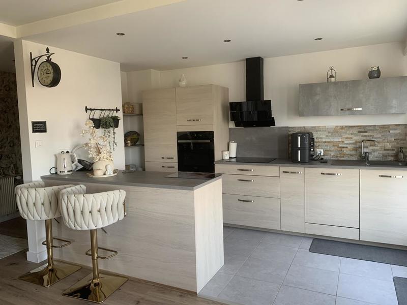 Appartement - 82 m² - 4 pièces