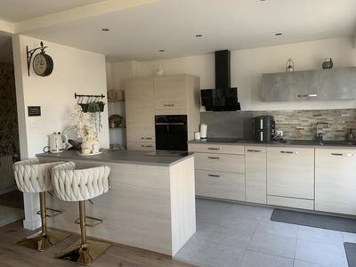 Appartement - 82 m² - 4 pièces