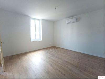 Appartement - 82 m² - 3 pièces