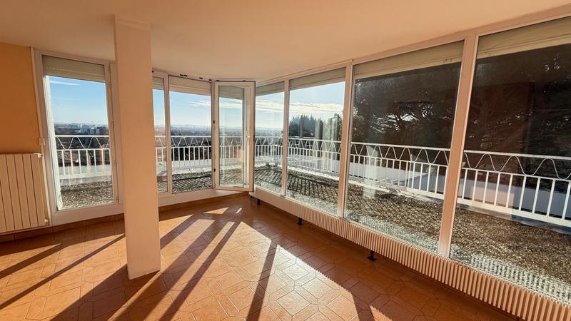 Villa - 242 m² - 7 pièces