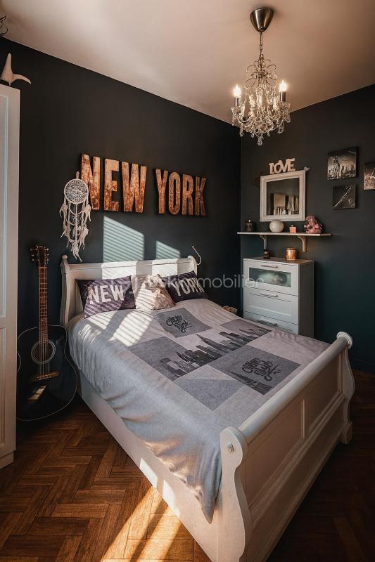 Maison - 90 m² - 5 pièces