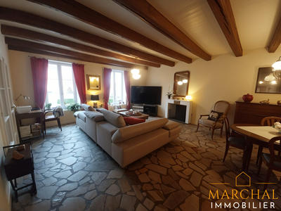 Maison - 207 m² - 7 pièces