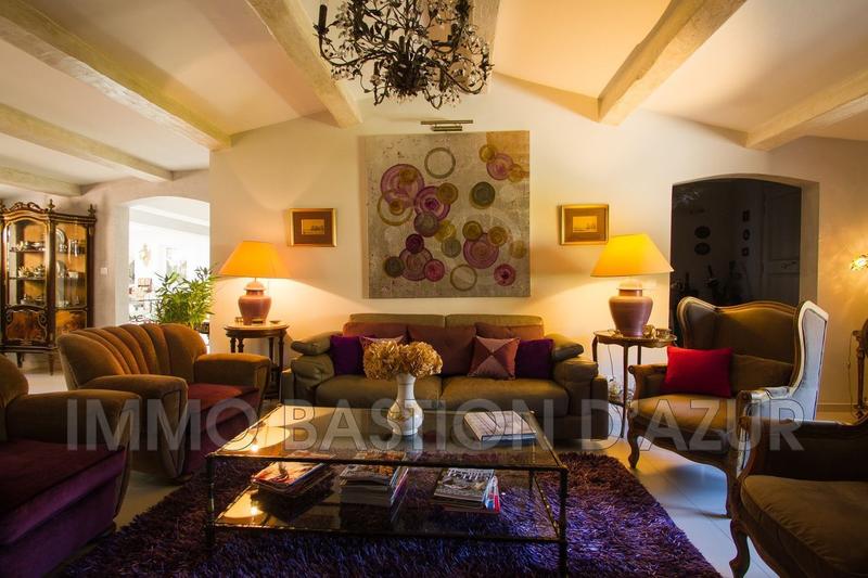 Villa - 355 m² - 7 pièces