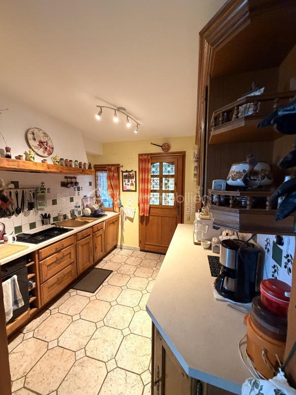 Maison traditionnelle - 85 m² - 3 pièces