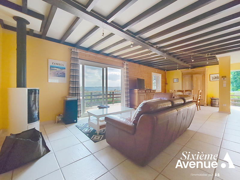 Maison - 121 m² - 7 pièces