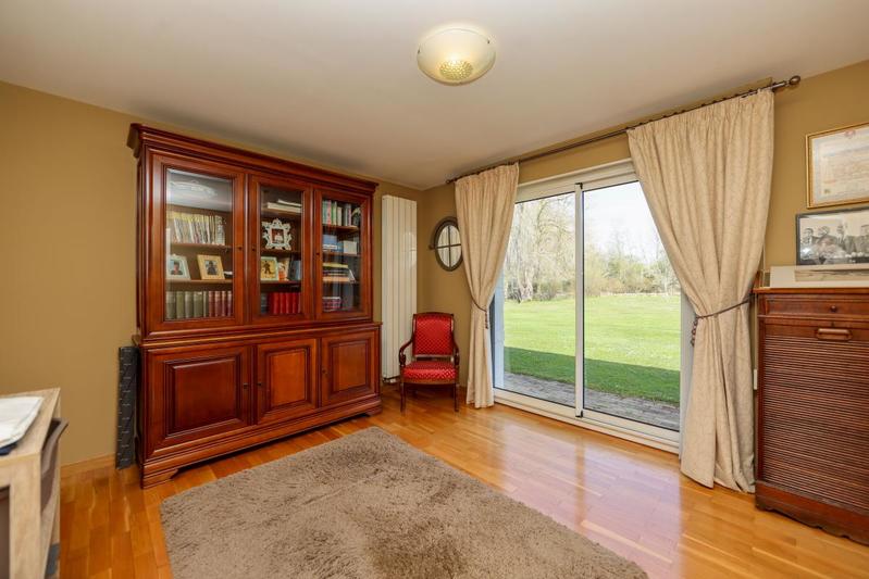 Villa - 389 m² - 7 pièces