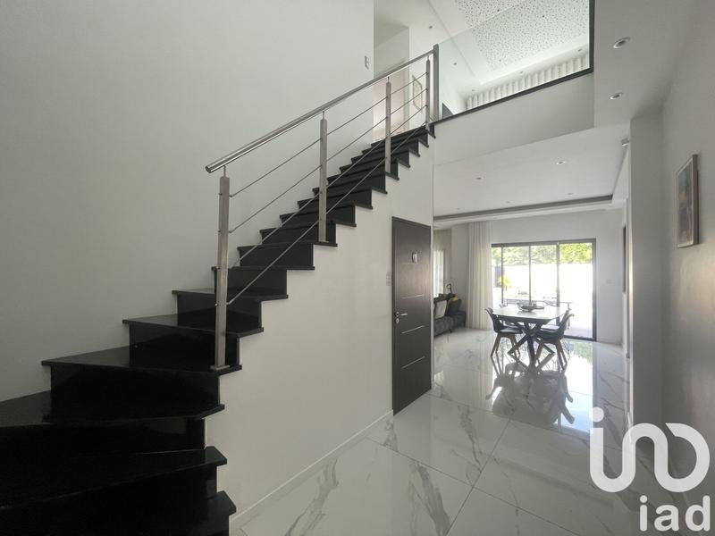 Maison de maîtres - 221 m² - 8 pièces