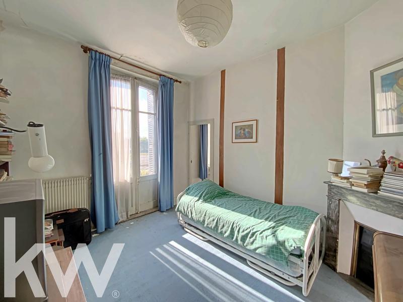 Maison - 200 m² - 9 pièces