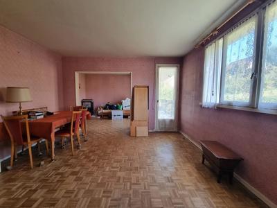 Appartement - 81 m² - 5 pièces