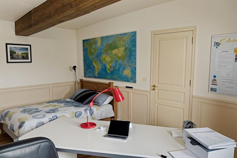 Maison - 484 m² - 12 pièces