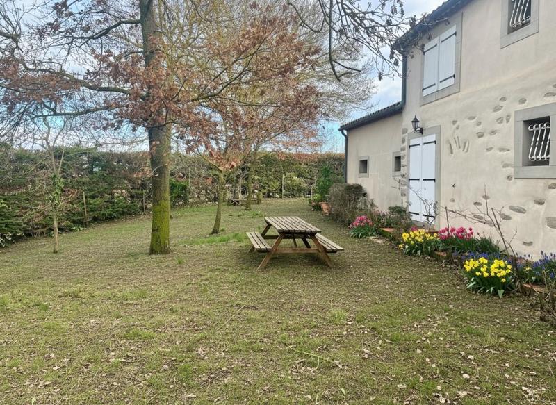 Maison - 462 m² - 21 pièces