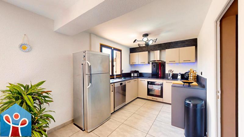 Maison - 92 m² - 4 pièces