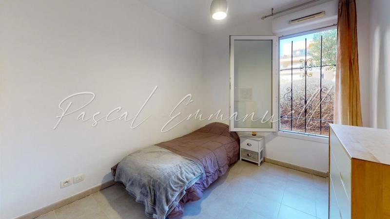 Appartement - 92 m² - 5 pièces