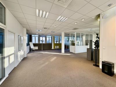 Immeuble de bureaux - 220 m² - 5 pièces