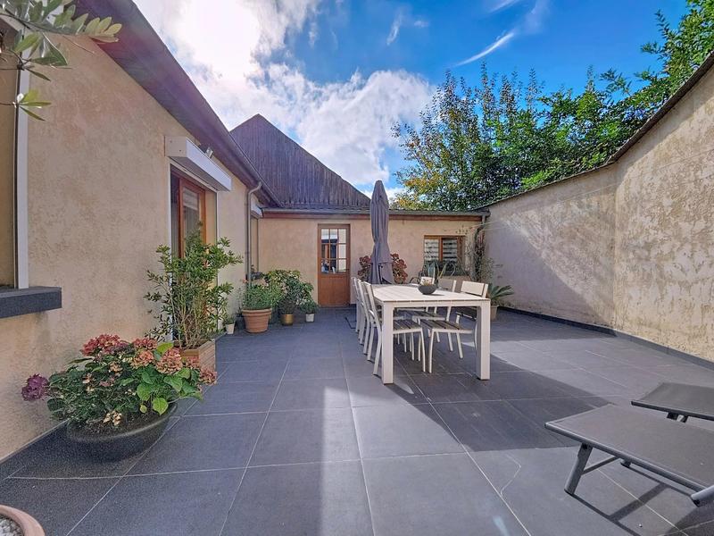 Maison - 160 m² - 7 pièces