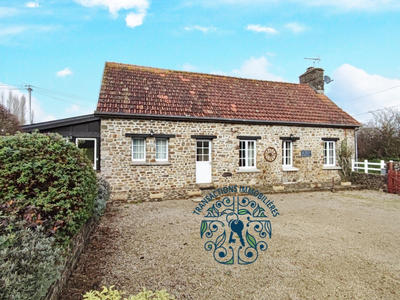 Maison - 104 m² - 5 pièces