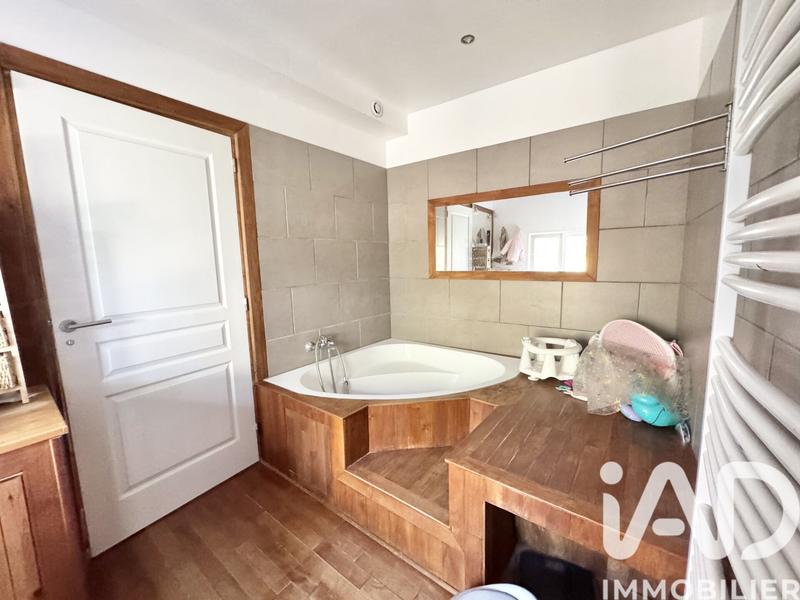 Maison - 133 m² - 6 pièces