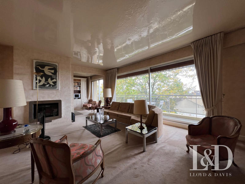 Appartement - 145 m² - 5 pièces