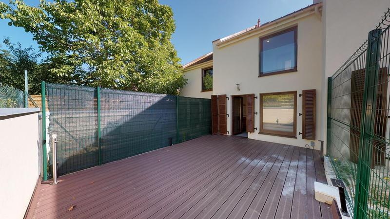 Loft - 90 m² - 5 pièces