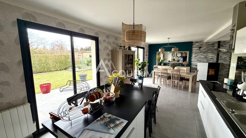 Maison - 111 m² - 5 pièces