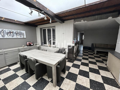 Maison - 105 m² - 4 pièces