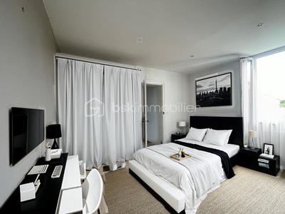 Appartement - 93 m² - 4 pièces