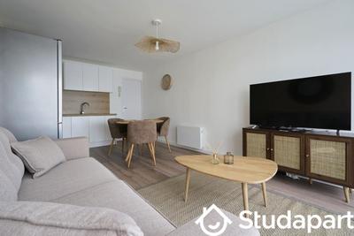 Chambre - 13 m² - 1 pièce