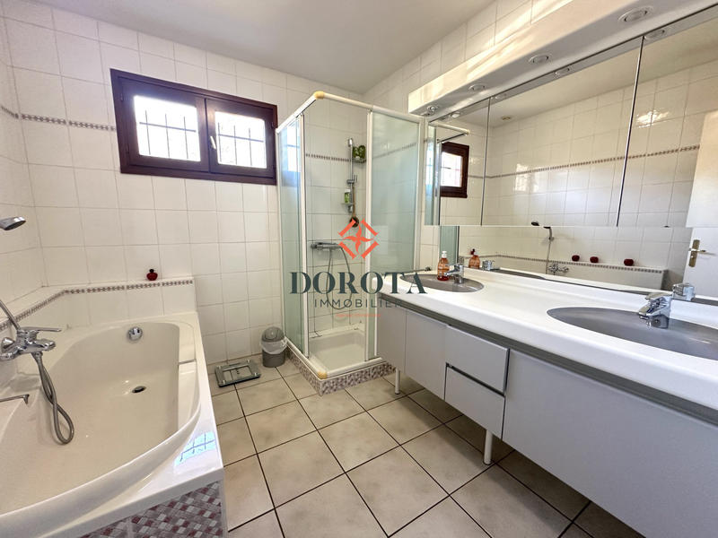 Maison - 154 m² - 5 pièces