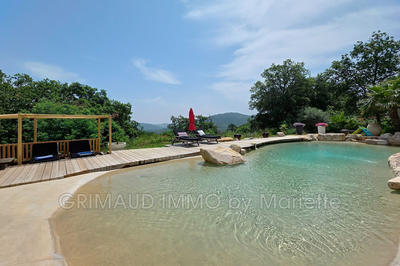 Villa - 210 m² - 5 pièces