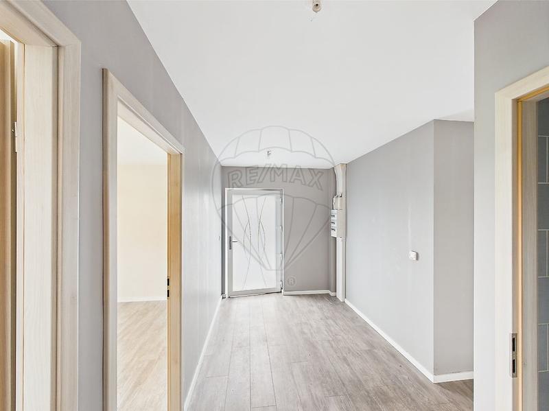 Local commercial - 1 260 m² - 10 pièces