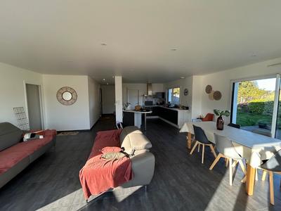Maison - 107 m² - 4 pièces