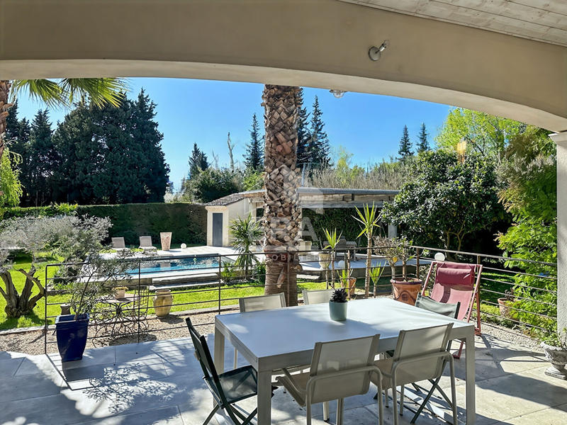 Maison - 169 m² - 7 pièces