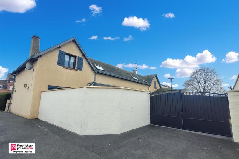 Maison - 255 m² - 8 pièces