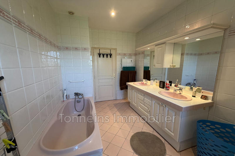 Maison - 127 m² - 5 pièces